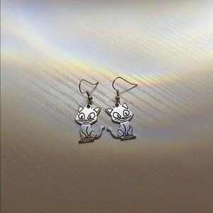 Dangle Cat Earrings